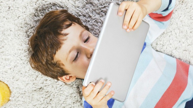 Photo of У многих трехлетних детей есть свои планшеты